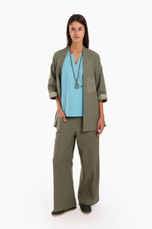 Wide leg pants in cotton with two front patch pockets